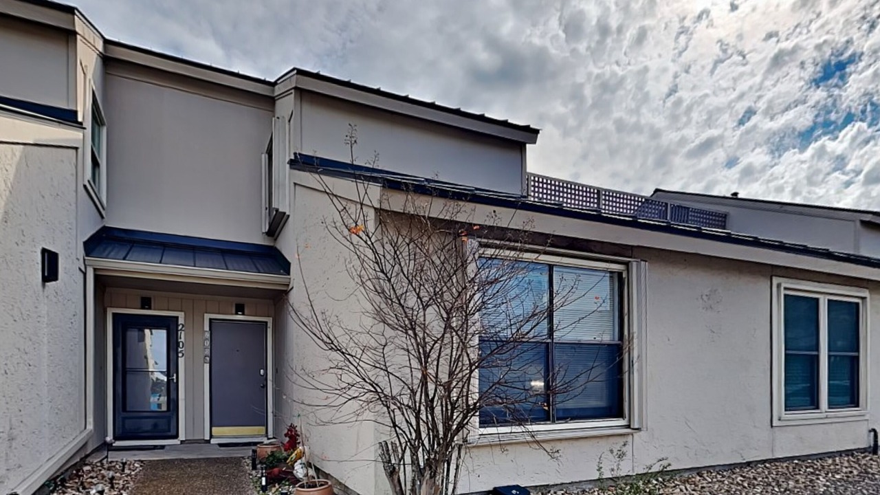 Photo of Outdoor in Harbor Oaks