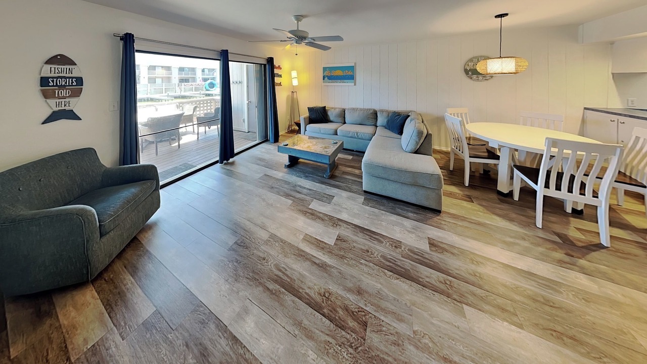 Photo of Bedroom in Harbor Oaks