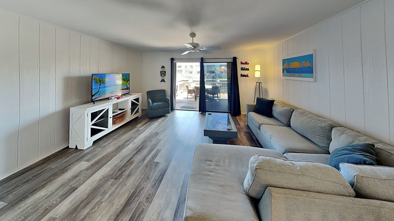 Photo of Bedroom in Harbor Oaks