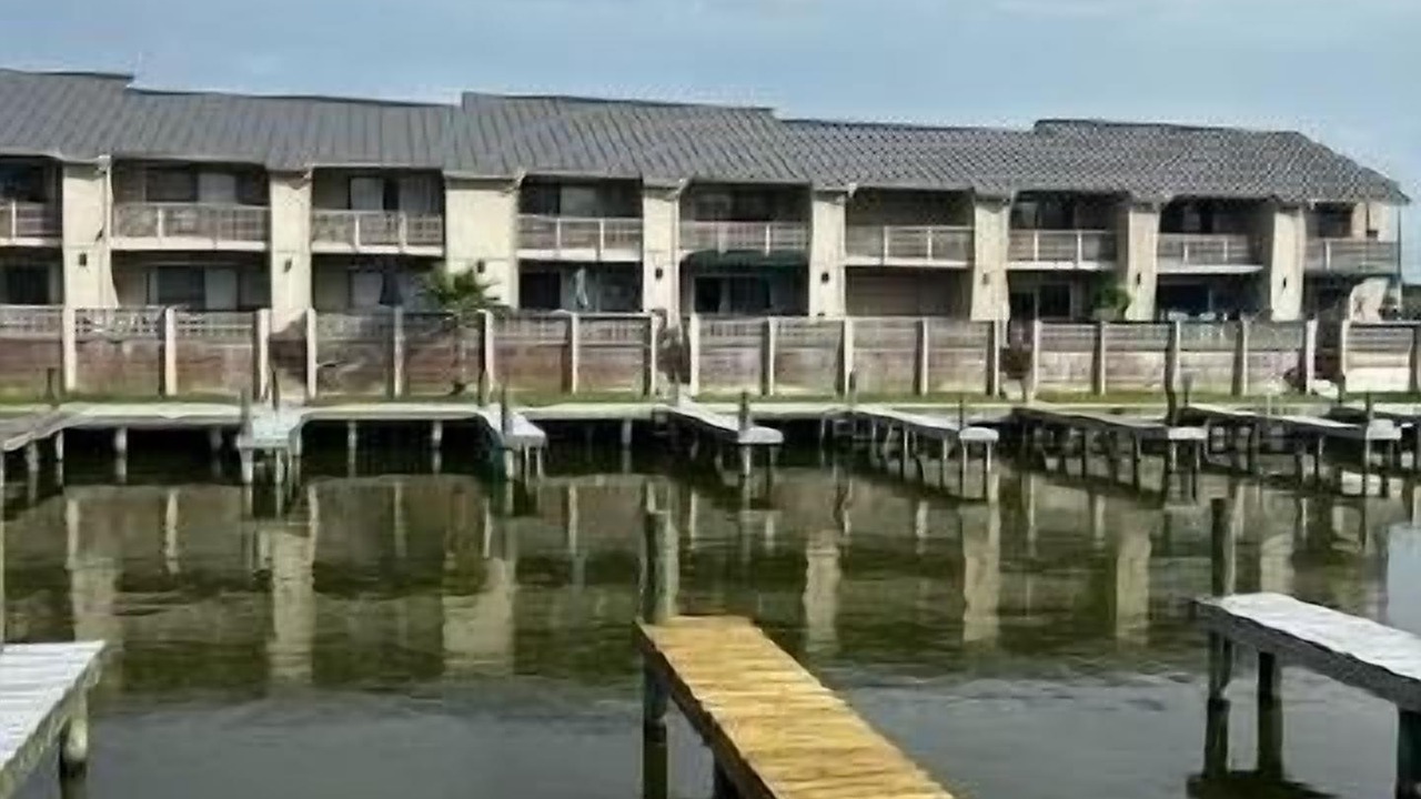 Photo of Others in Harbor Oaks
