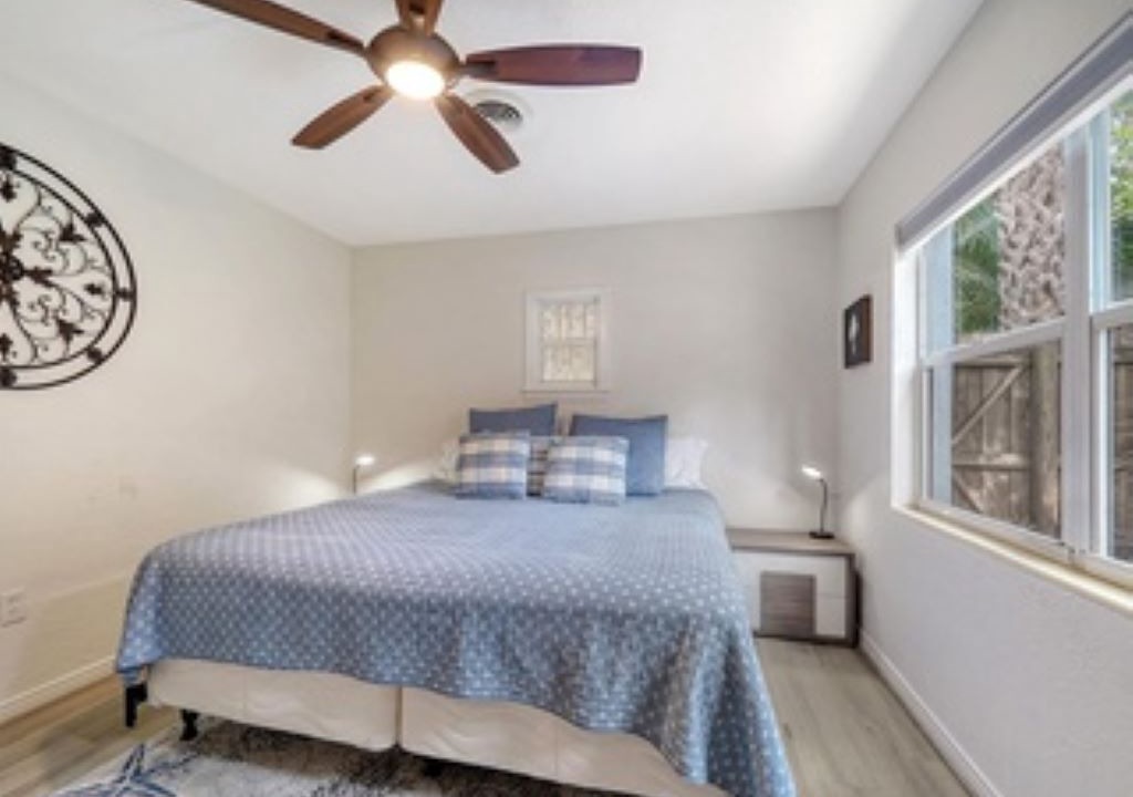 Photo of Bedroom in Laurel Park