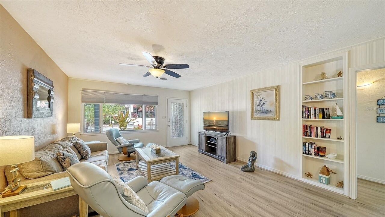 Photo of Livingroom in Laurel Park