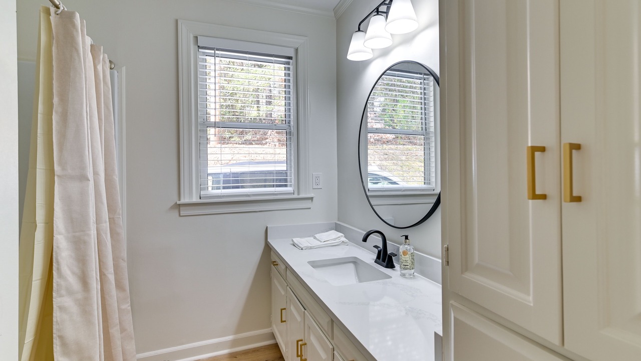 Photo of Bathroom in Oxford