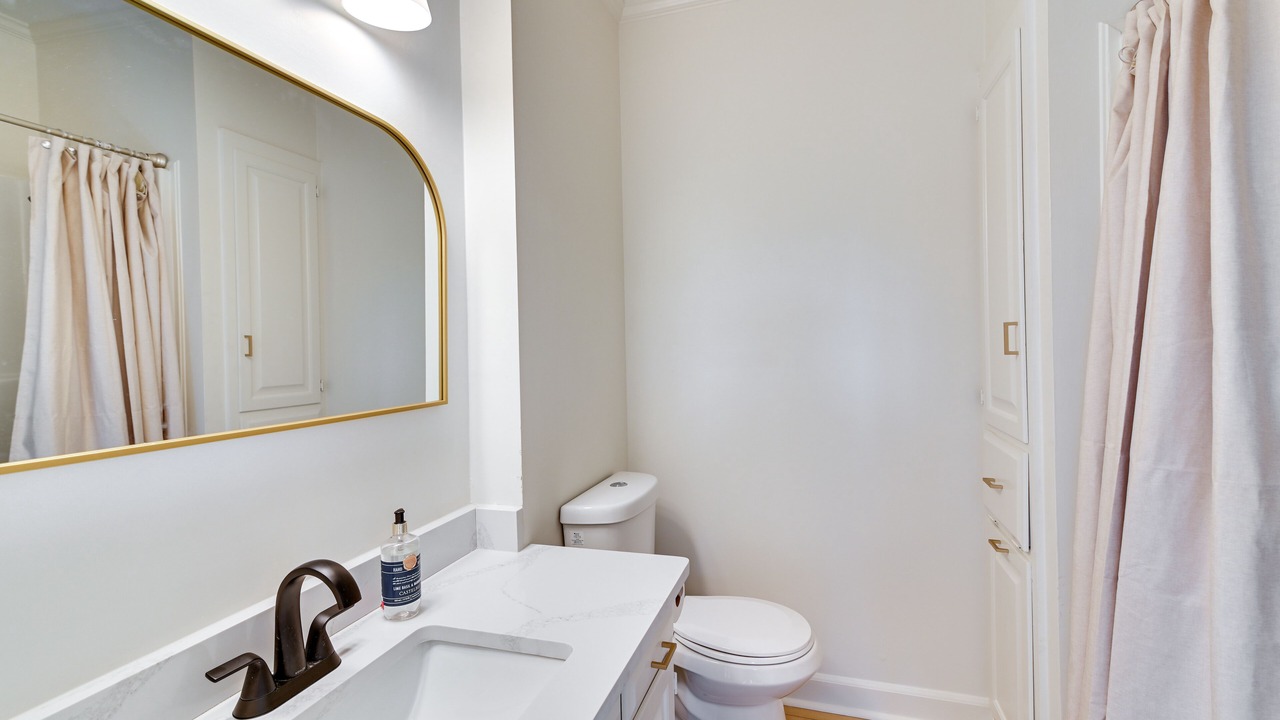 Photo of Bathroom in Oxford