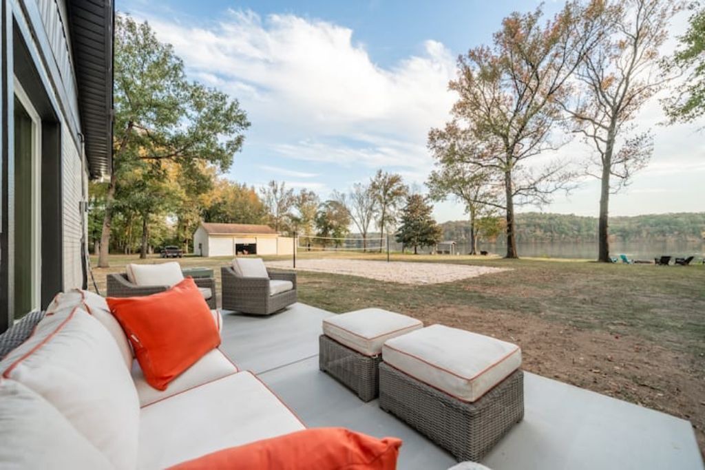 Photo of Patio Balcony in Jones Mills