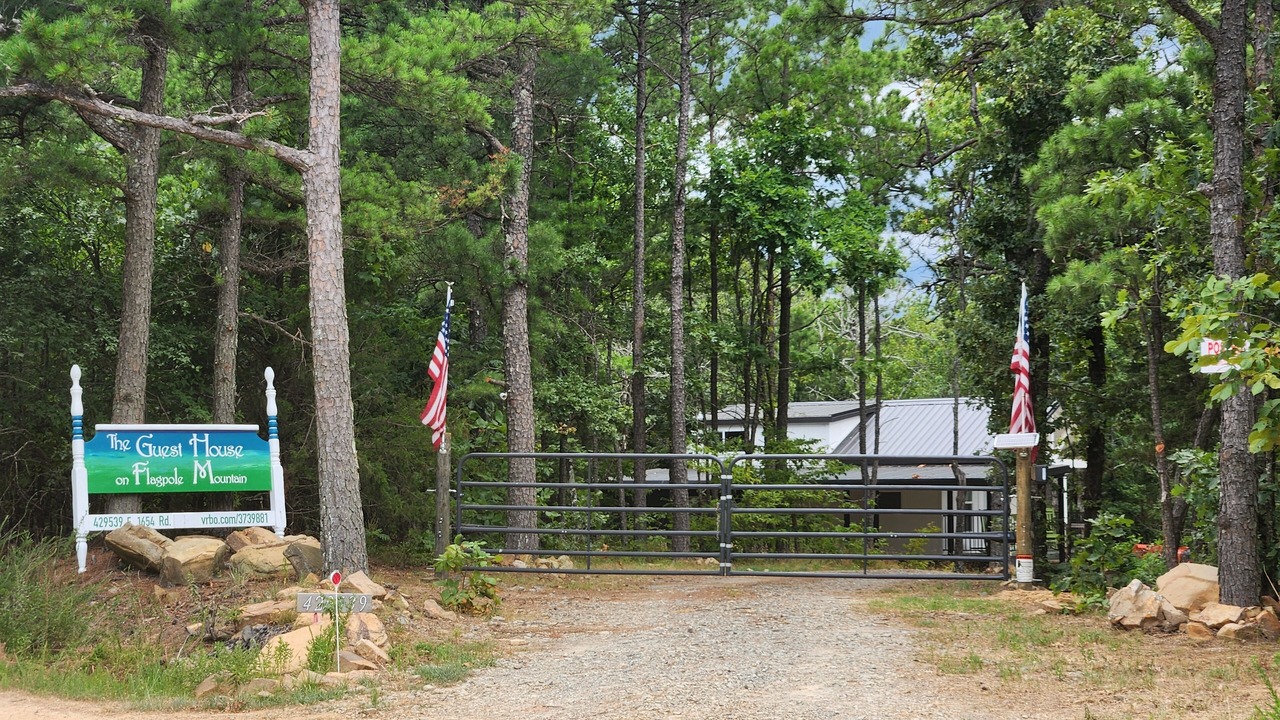 Photo of Outdoor in Clayton