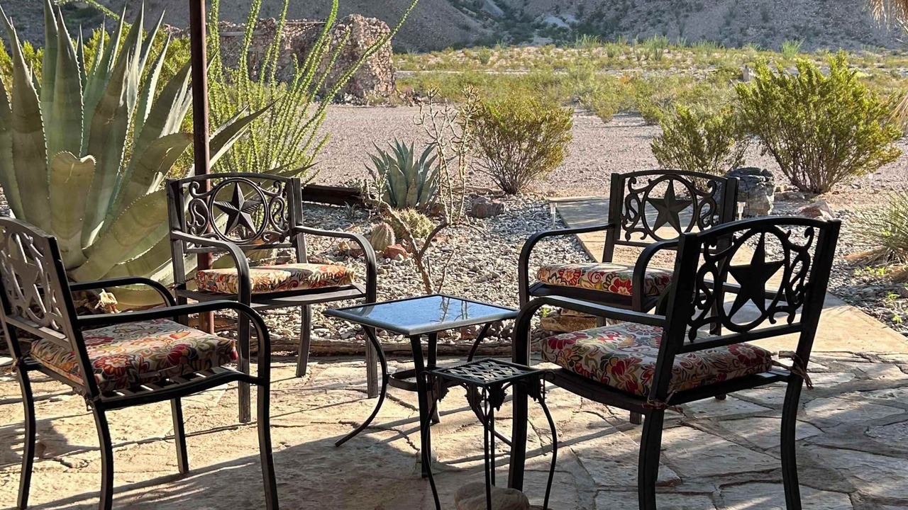 Photo of Patio Balcony in Study Butte-Terlingua