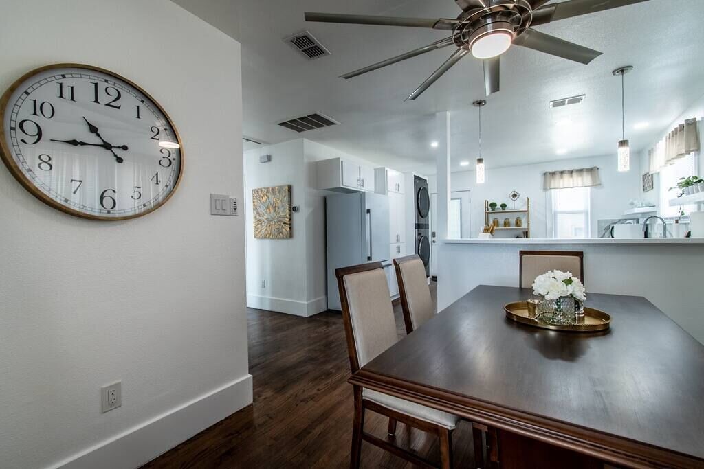 Photo of Bedroom in Del Mar