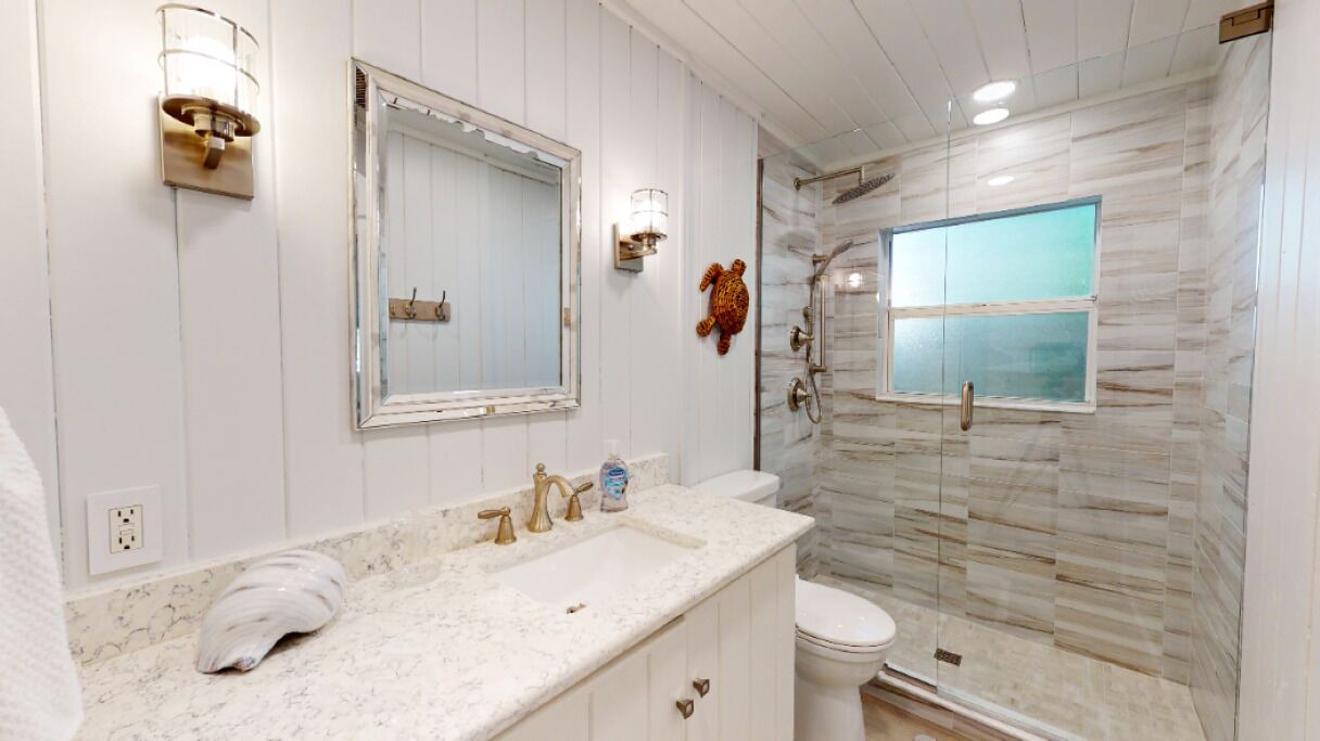 Photo of Bathroom in Laurel Park