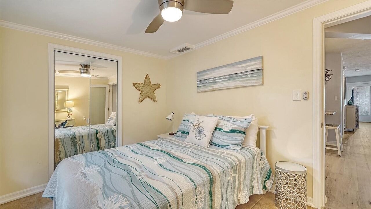 Photo of Bedroom in Laurel Park