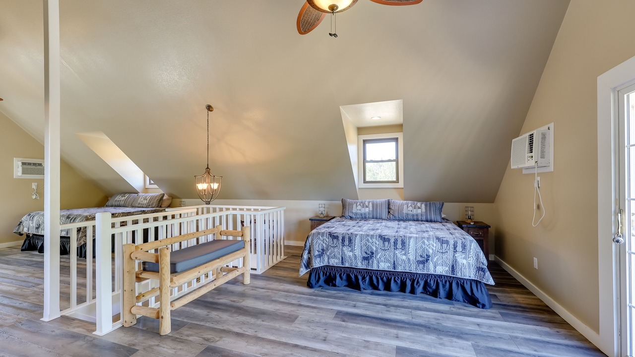 Photo of Bedroom in Mount Ida