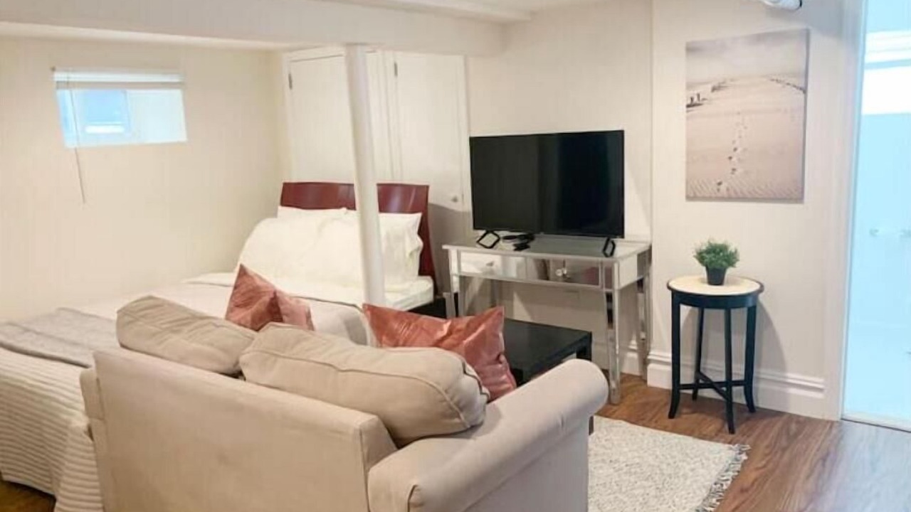 Photo of Bedroom in Weequahic