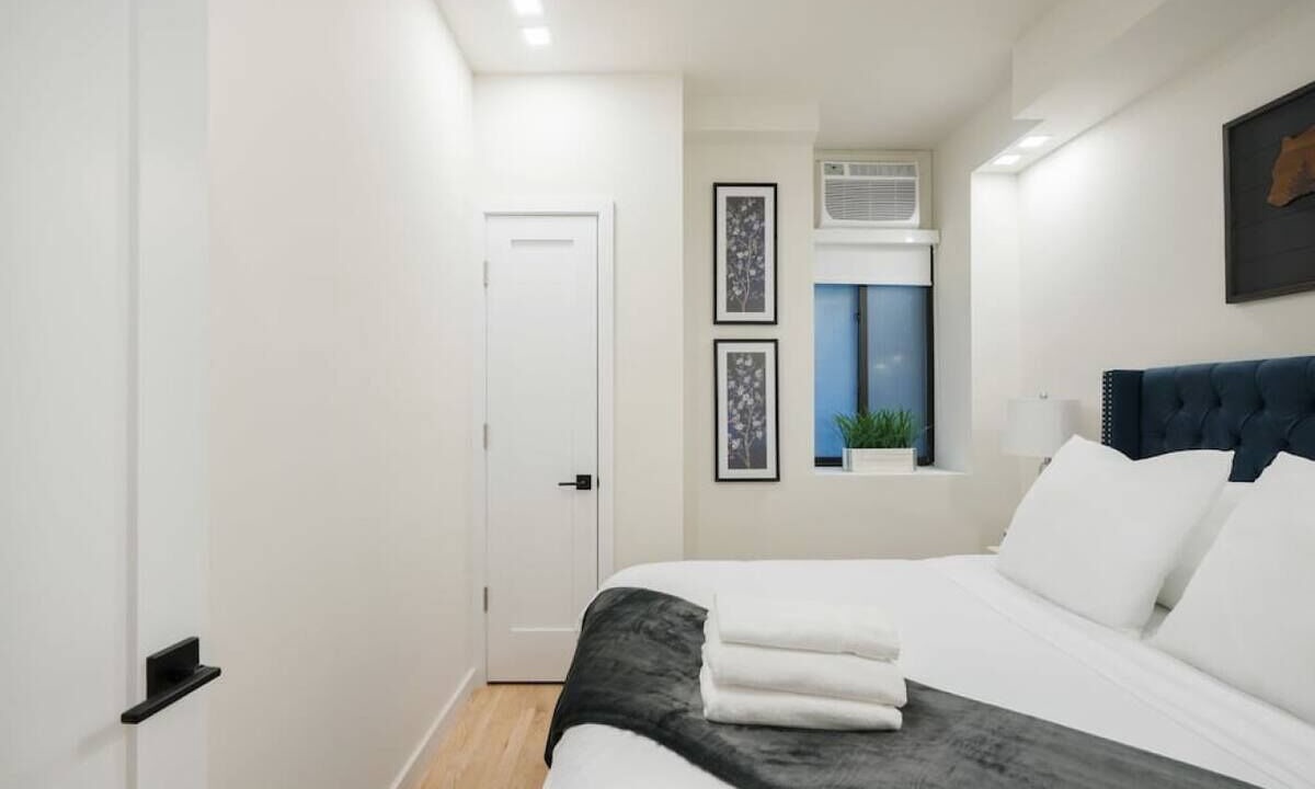 Photo of Bedroom in Uptown