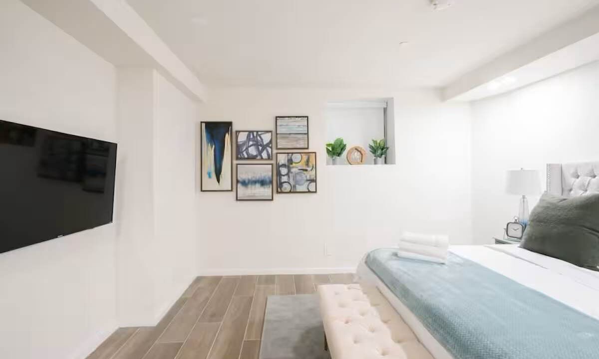 Photo of Bedroom in Uptown