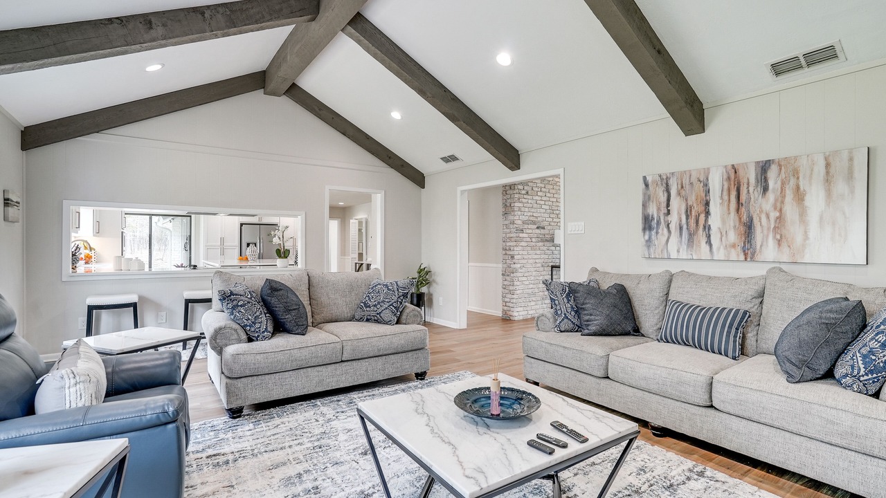 Photo of Livingroom in Judson