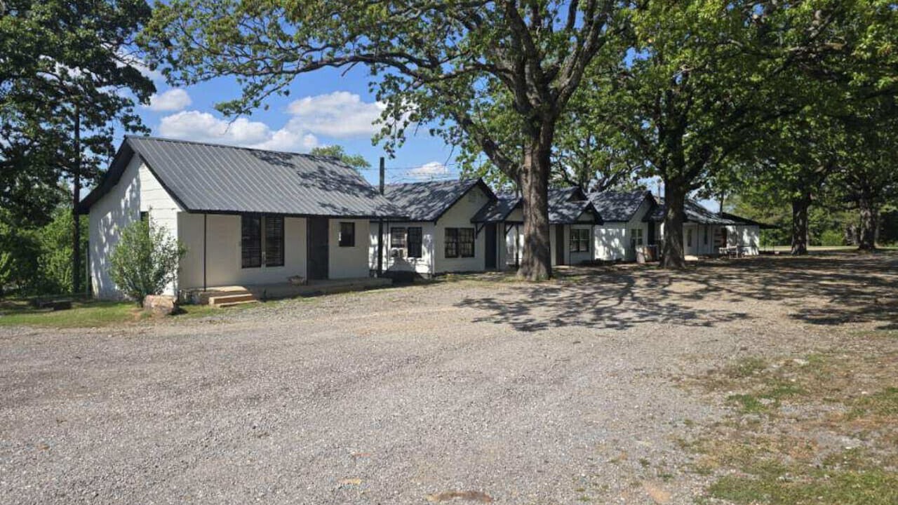 Photo of Outdoor in Cookson