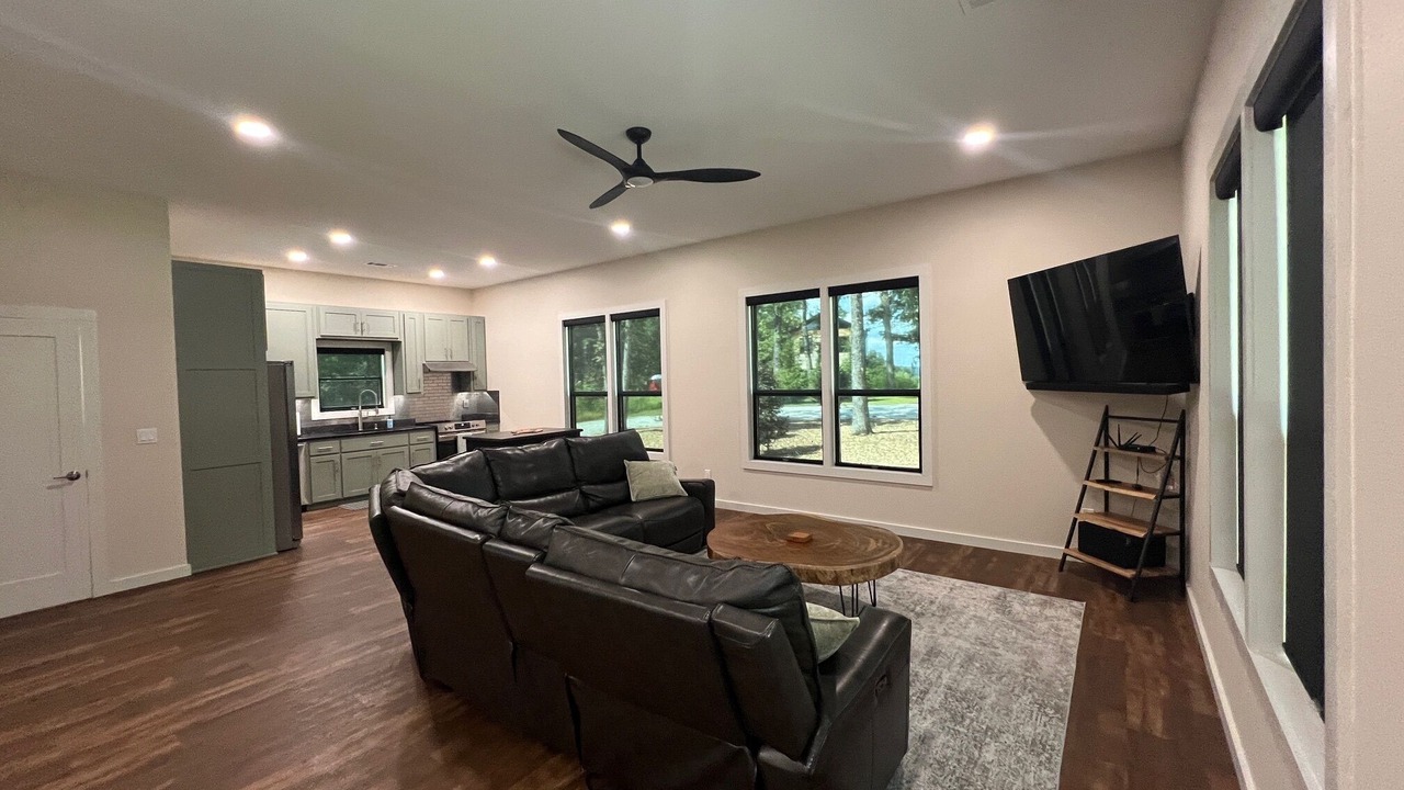 Photo of Livingroom in Jasper