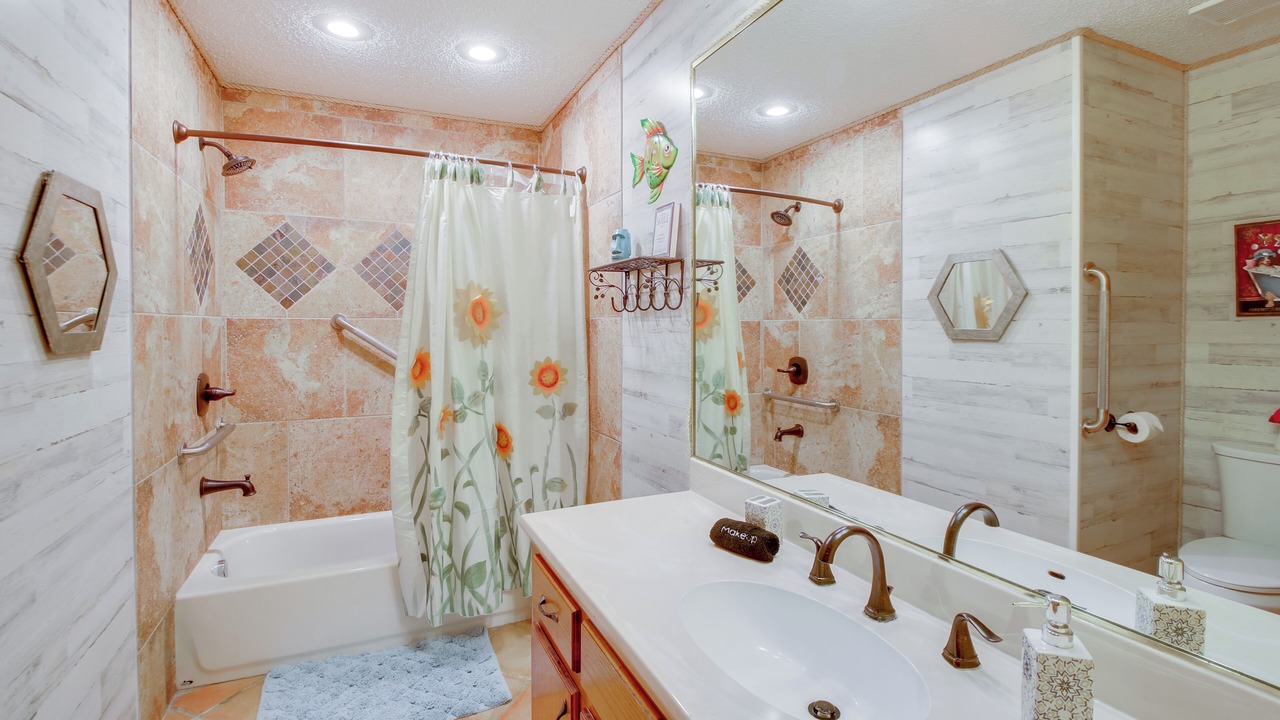Photo of Bathroom in Mid America