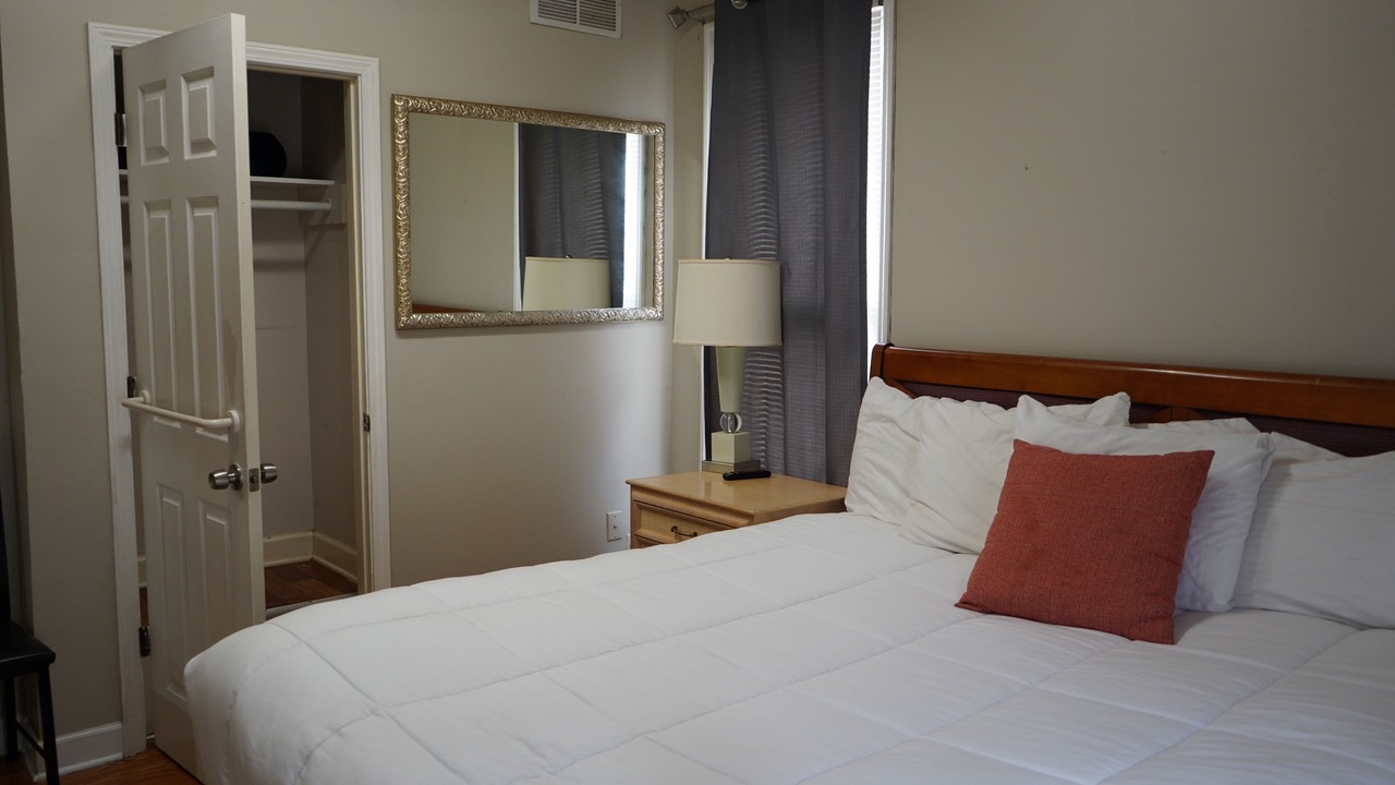 Photo of Bedroom in New Pathways