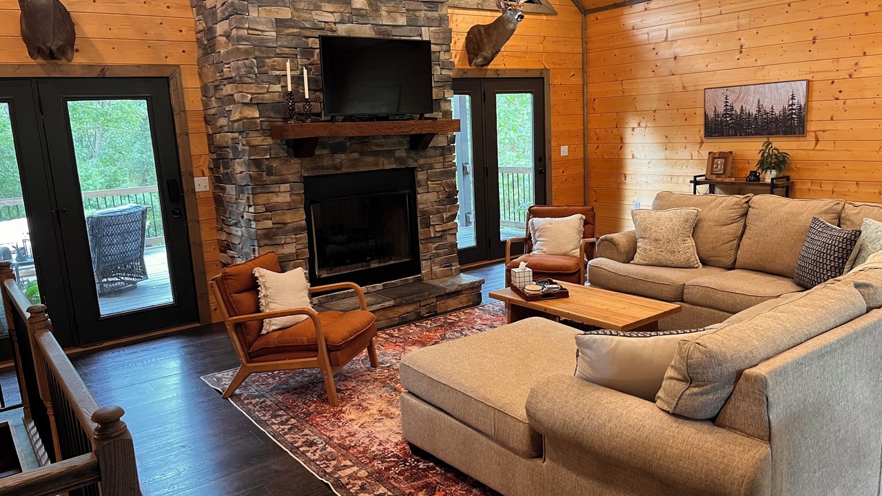 Photo of Livingroom in Van Buren