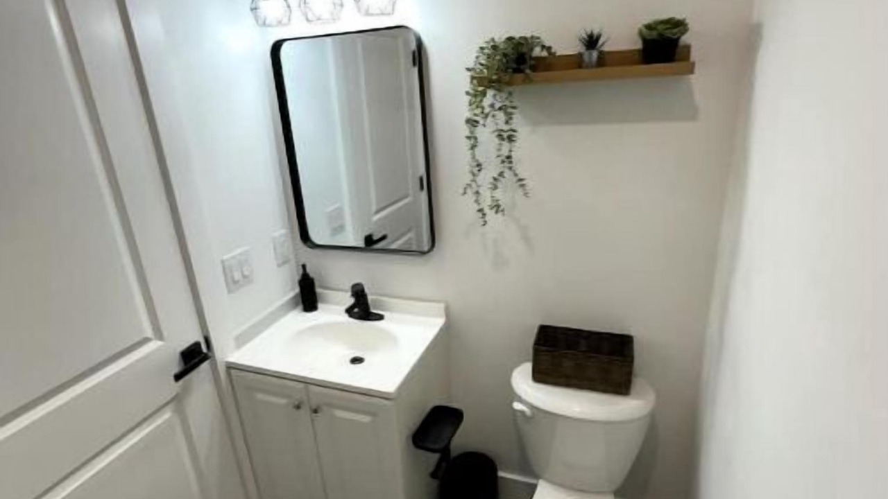 Photo of Bathroom in Newark