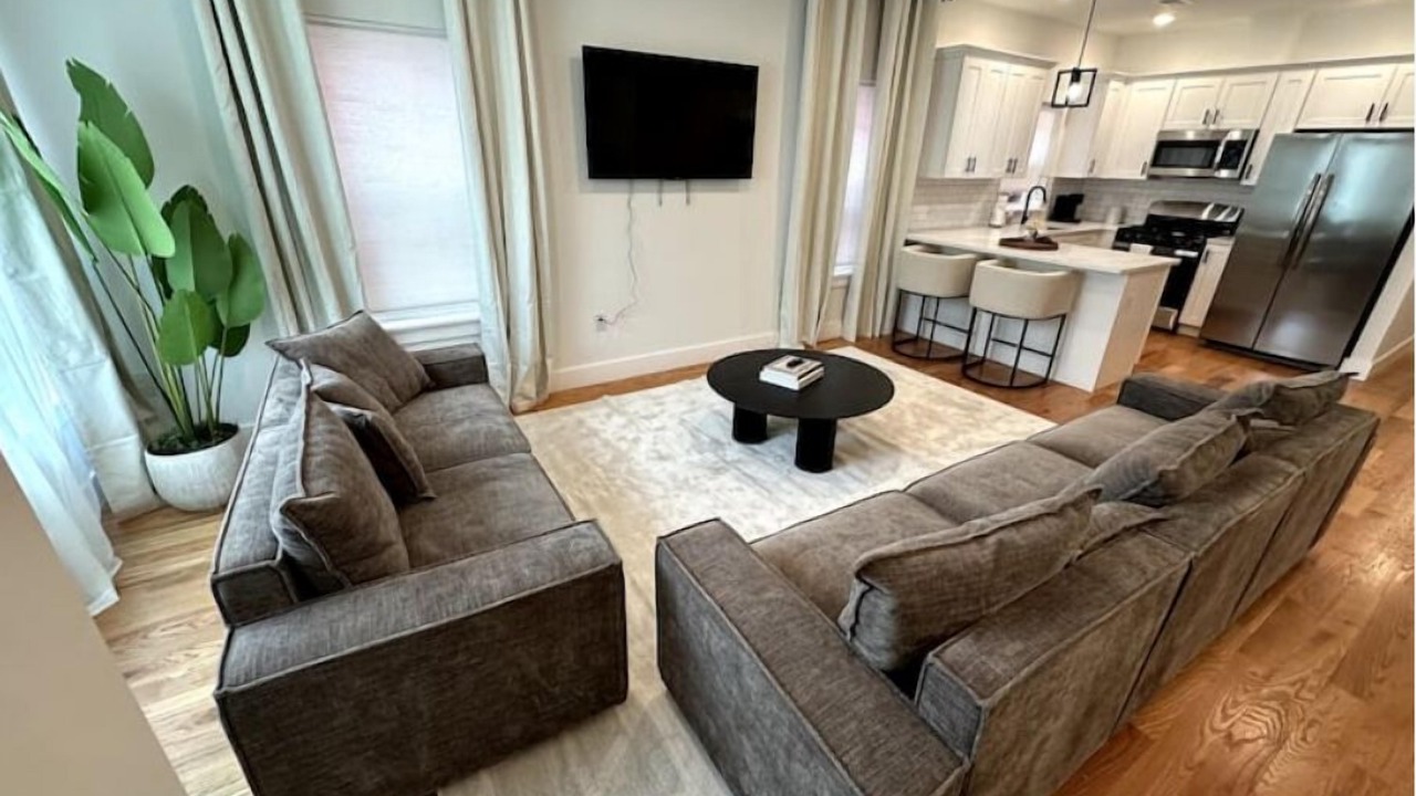 Photo of Livingroom in Newark