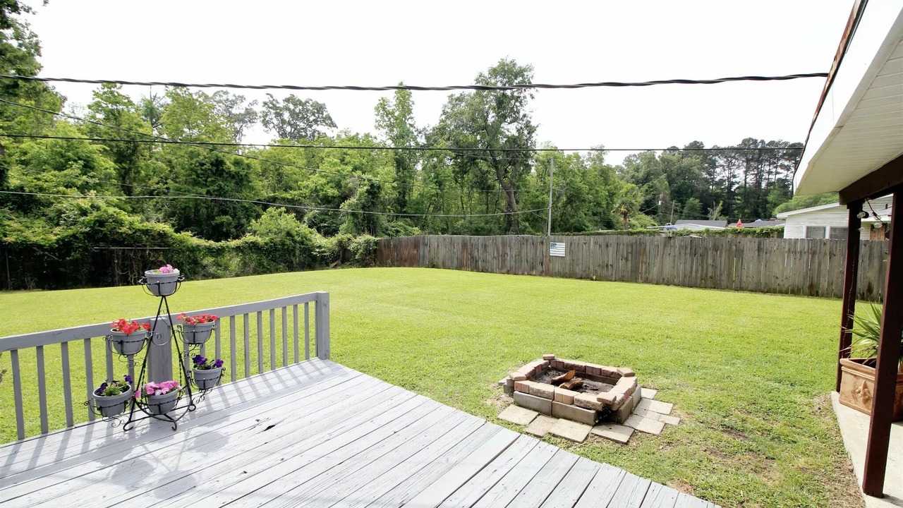 Photo of Patio Balcony in Claiborne