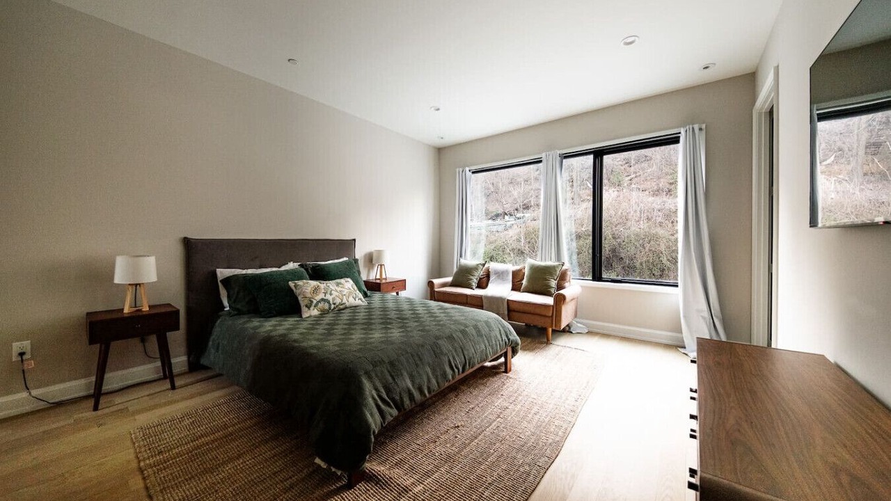 Photo of Bedroom in Hopelawn