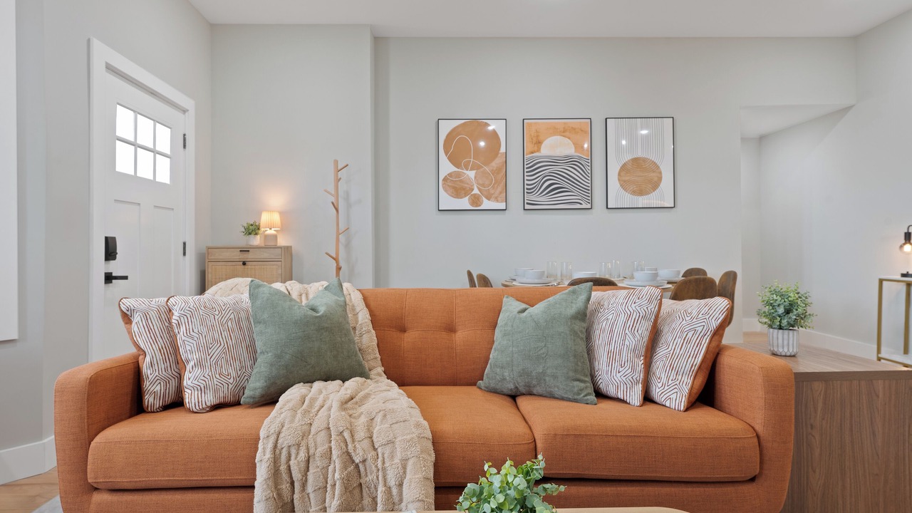 Photo of Livingroom in The Heights