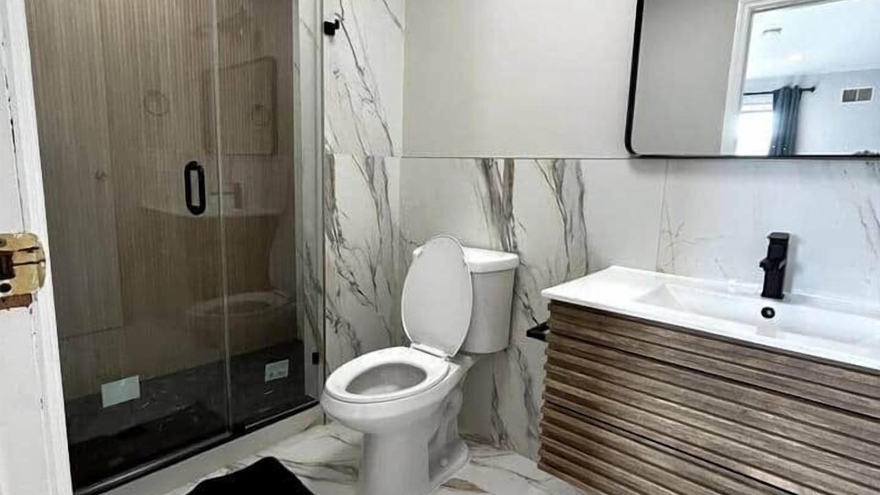 Photo of Bathroom in Lyndhurst