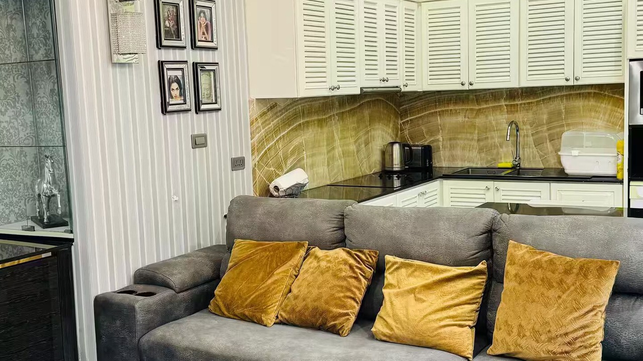 Photo of Livingroom in Jones Mills