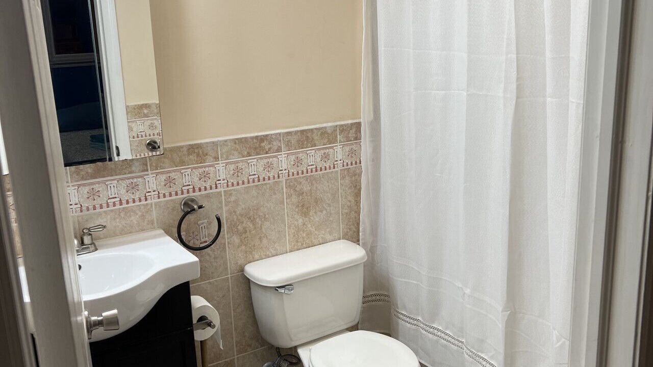 Photo of Bathroom in Union City