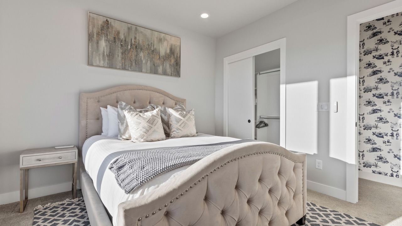 Photo of Bedroom in Hideout