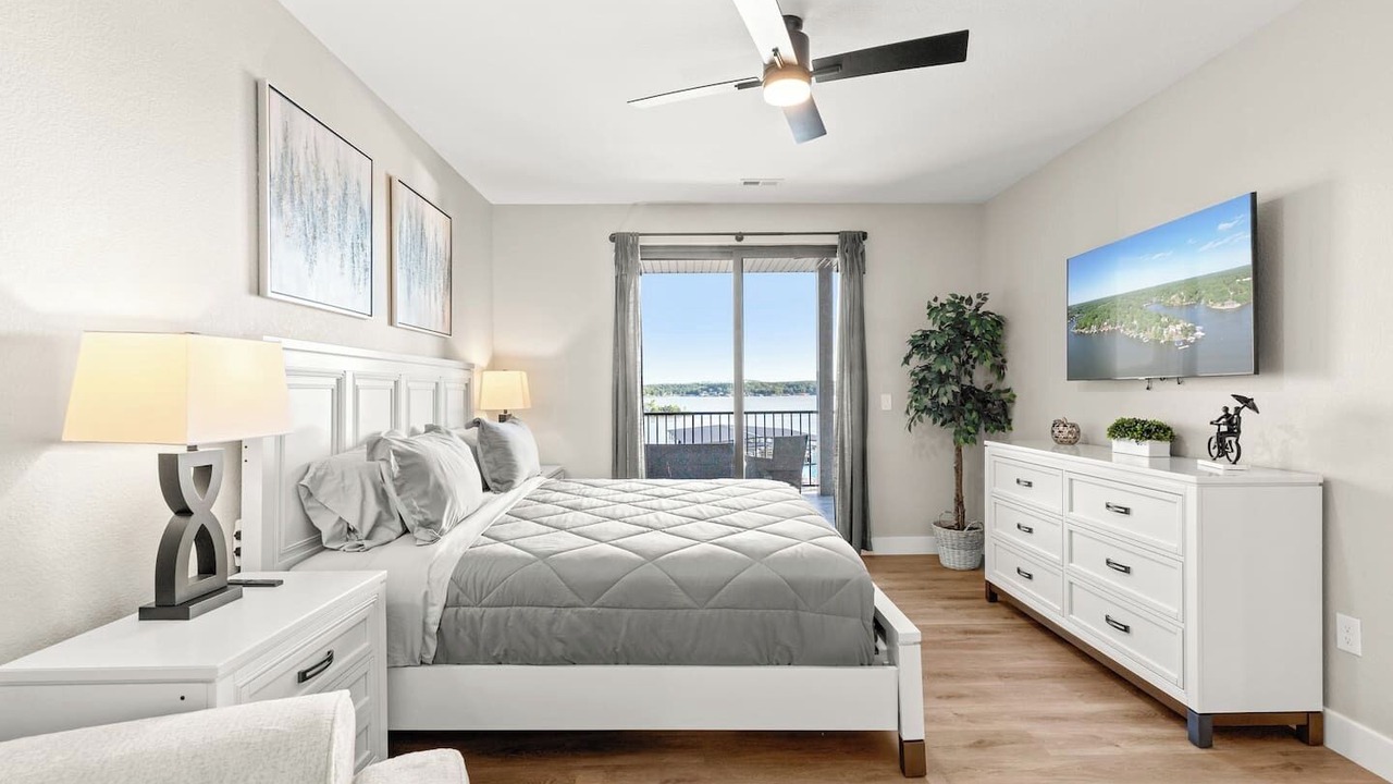 Photo of Bedroom in Village of Four Seasons