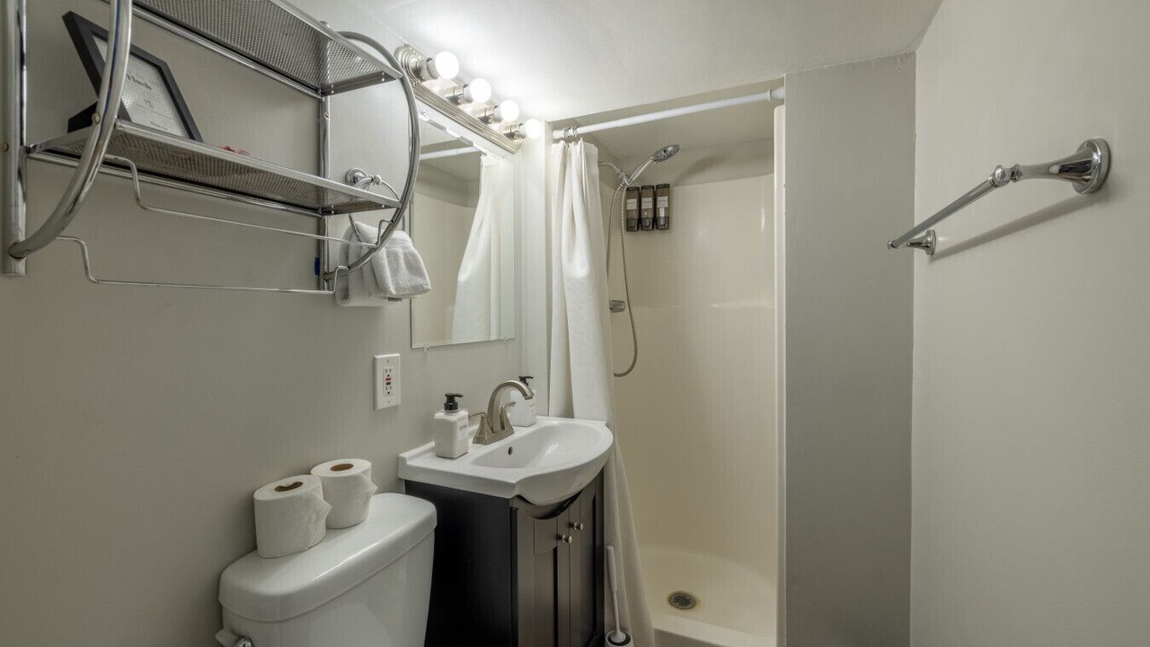 Photo of Bathroom in South Salt Lake