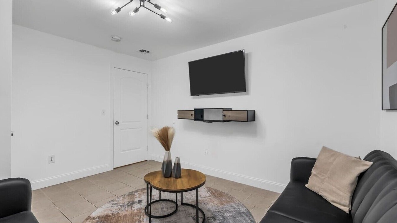 Photo of Livingroom in Bunker Hill