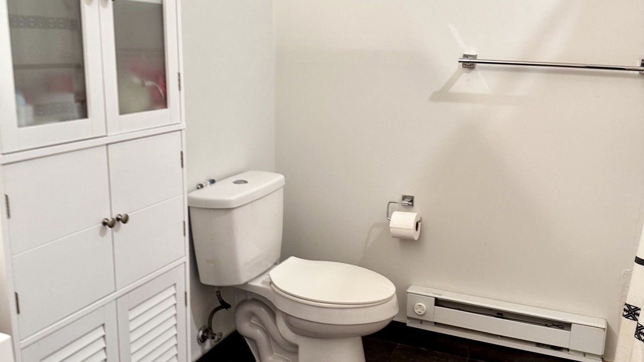 Photo of Bathroom in Guttenberg