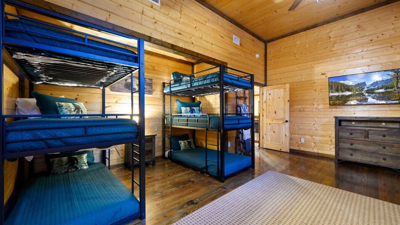 Photo of Bedroom in Broken Bow