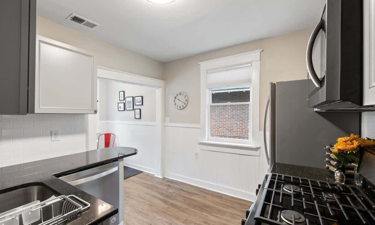 Photo of Kitchen in Midtown