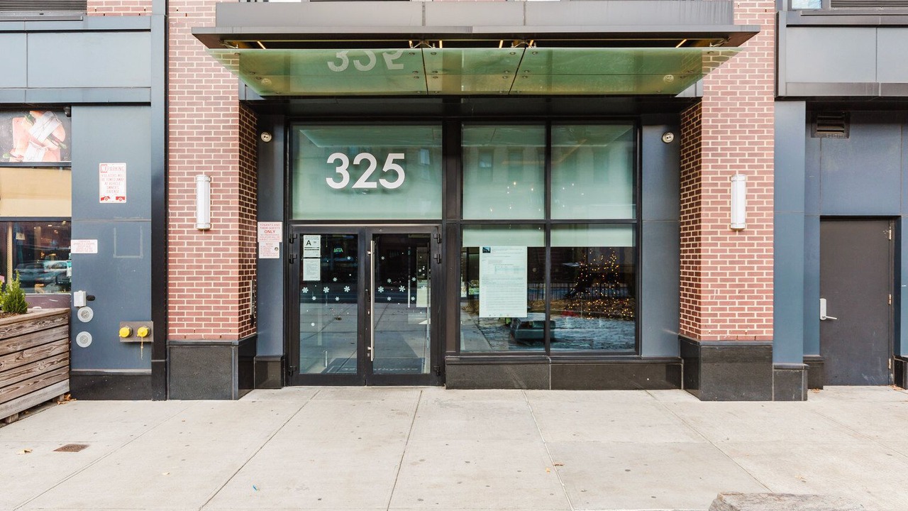 Photo of Outdoor in Clinton Hill