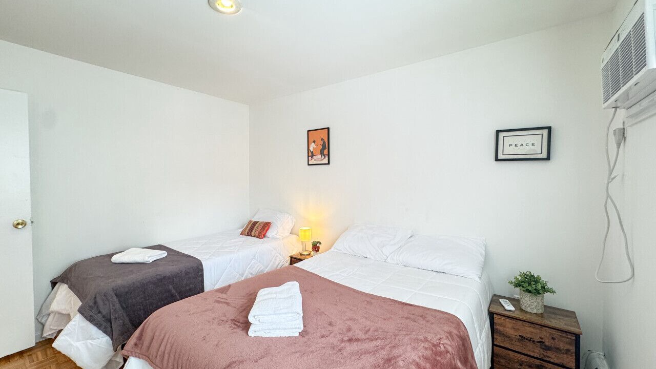 Photo of Bedroom in Guttenberg