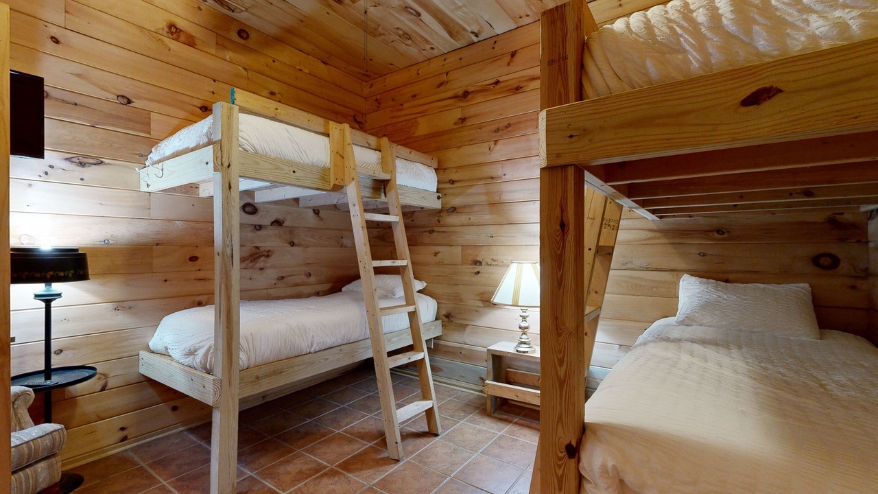Photo of Bedroom in Idlewild