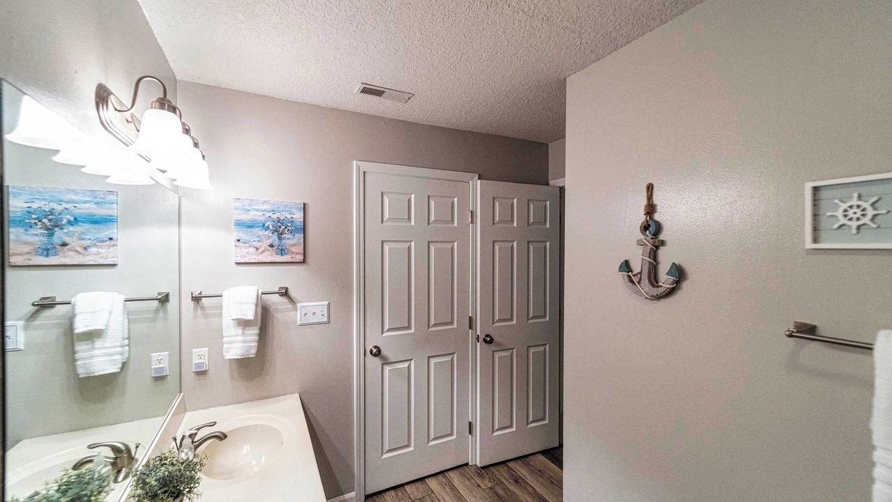 Photo of Bathroom in Village of Four Seasons