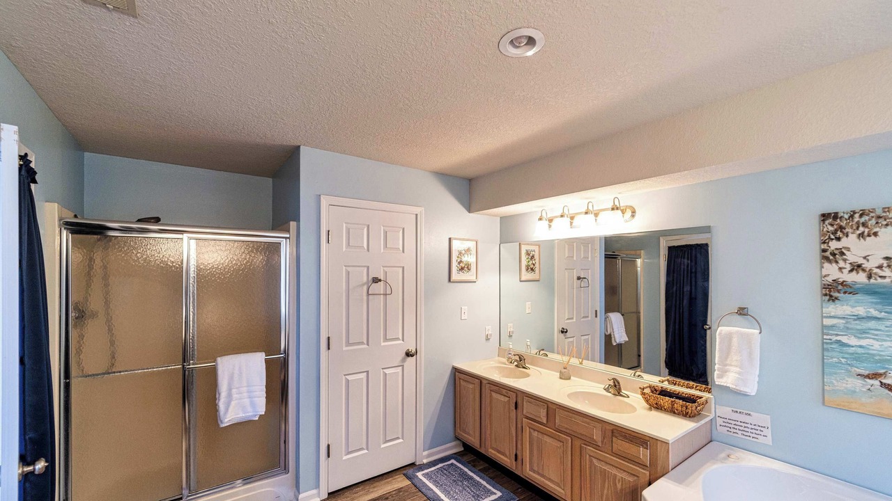 Photo of Bathroom in Village of Four Seasons