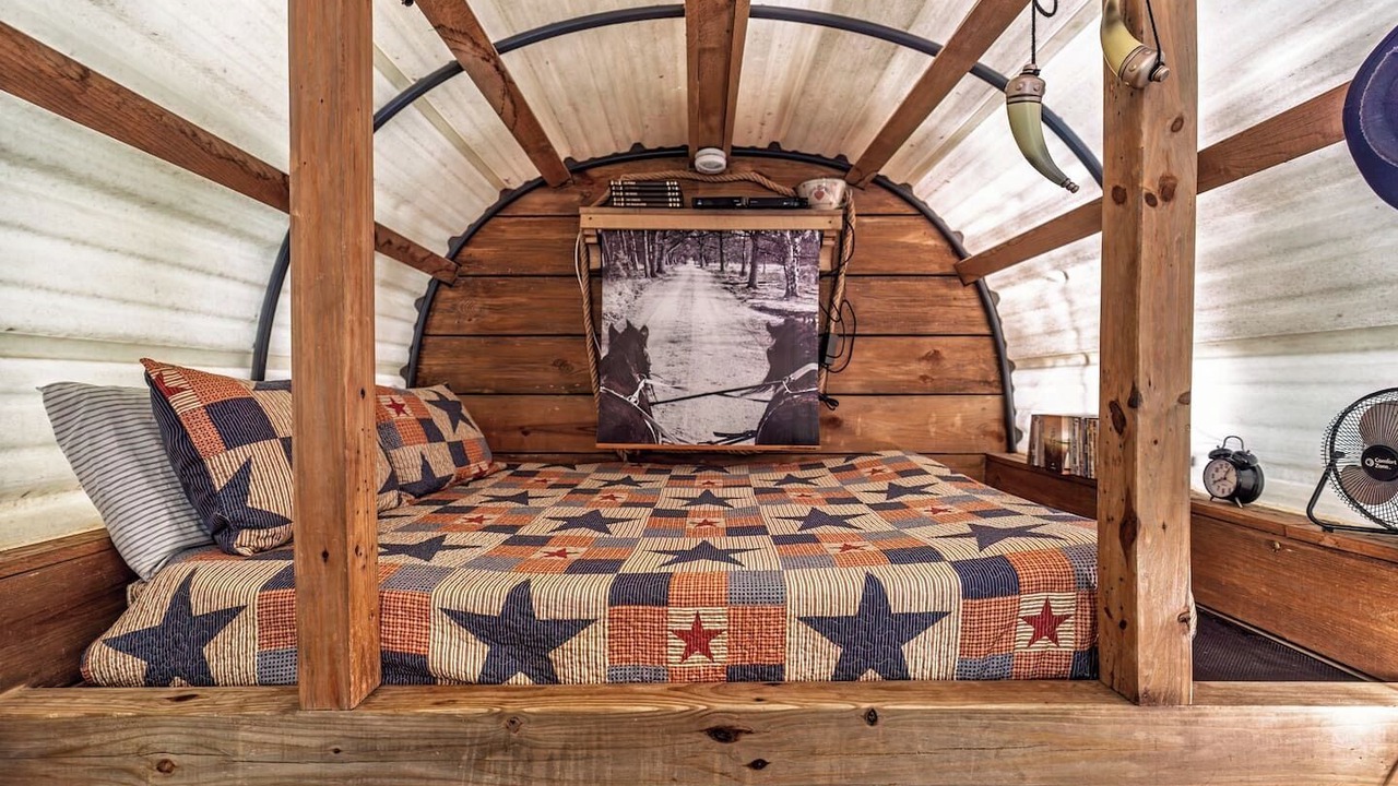 Photo of Bedroom in Hot Springs