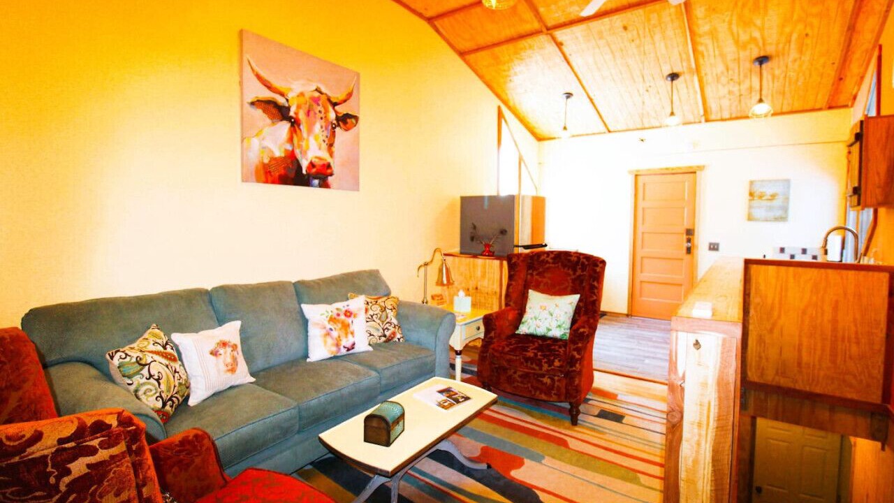 Photo of Livingroom in Mount Pleasant