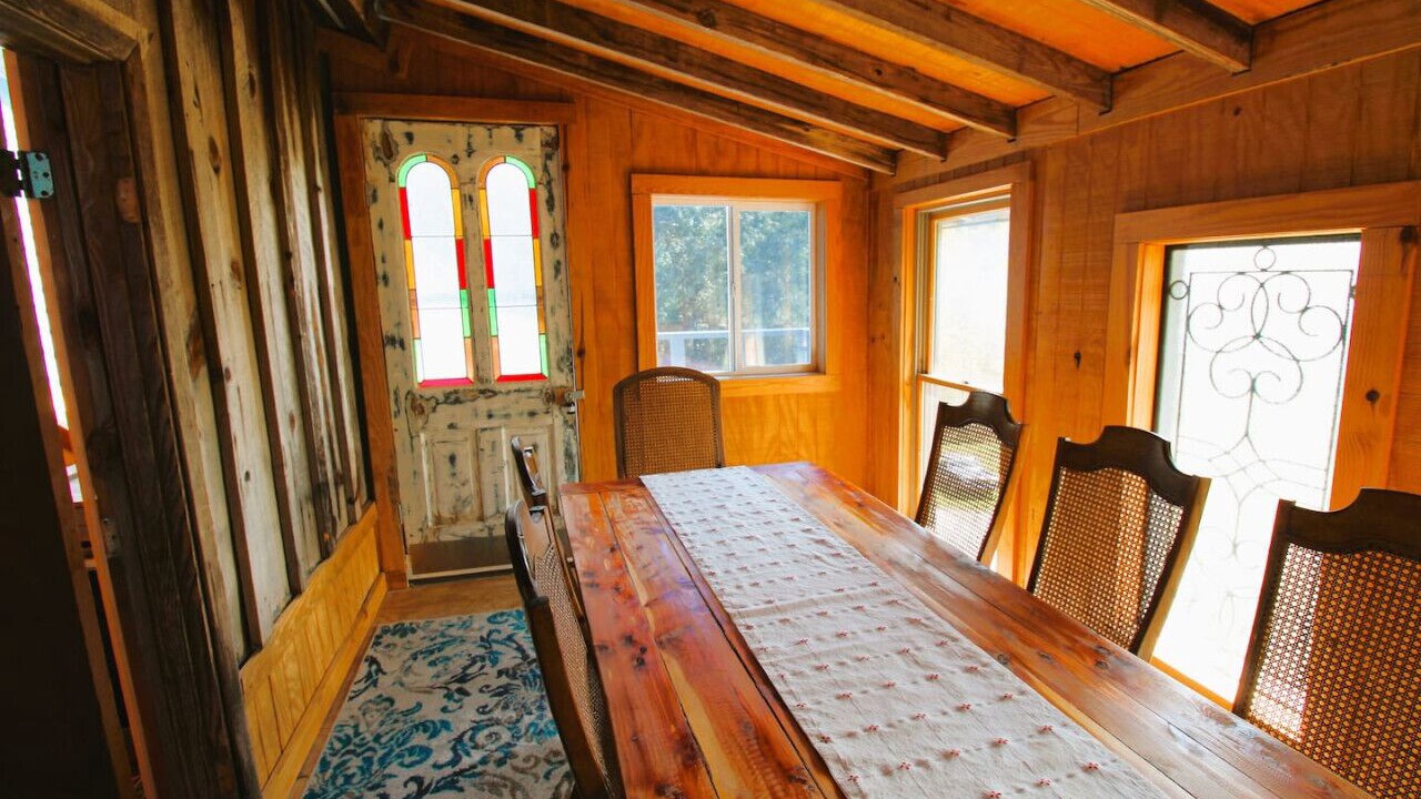 Photo of Livingroom in Mount Pleasant