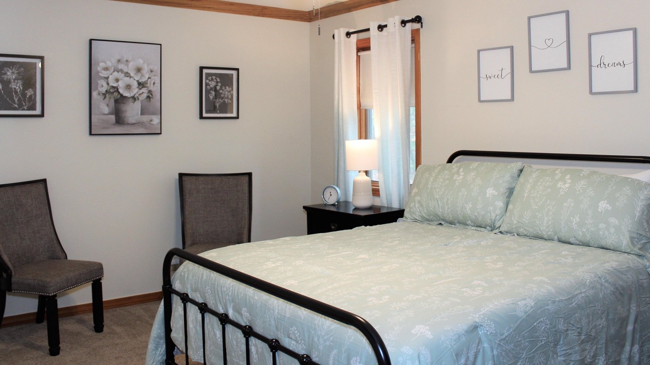 Photo of Bedroom in Hot Springs Village