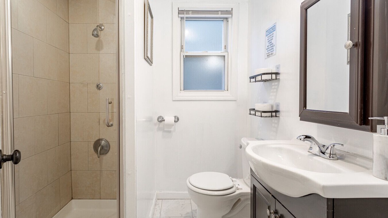 Photo of Bathroom in Constable Hook
