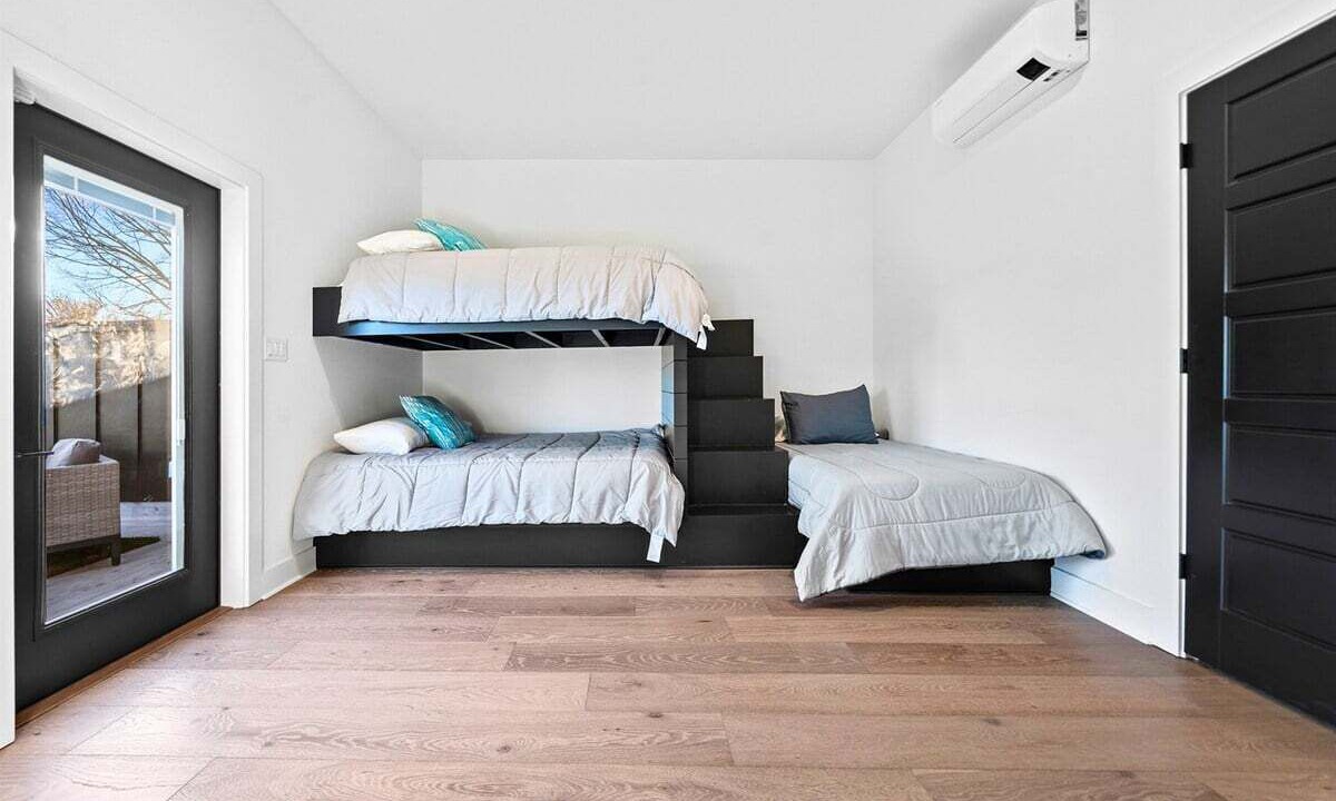 Photo of Bedroom in Piney